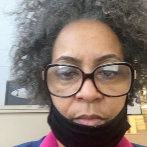 Meet your Posher, Ramona